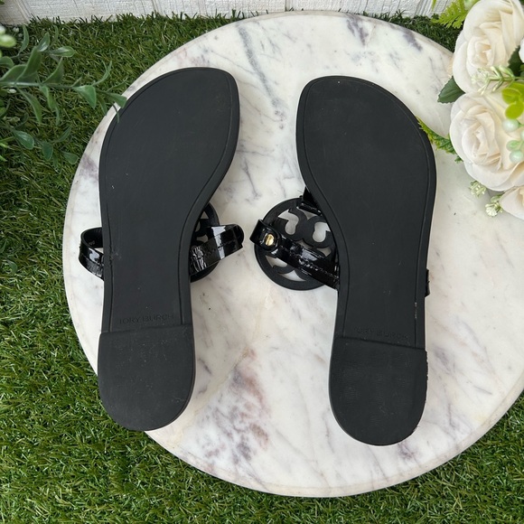 Tory Burch women 
Miller Patent Leather Thong Sandals black  SZ 8 preowned - Picture 16 of 16